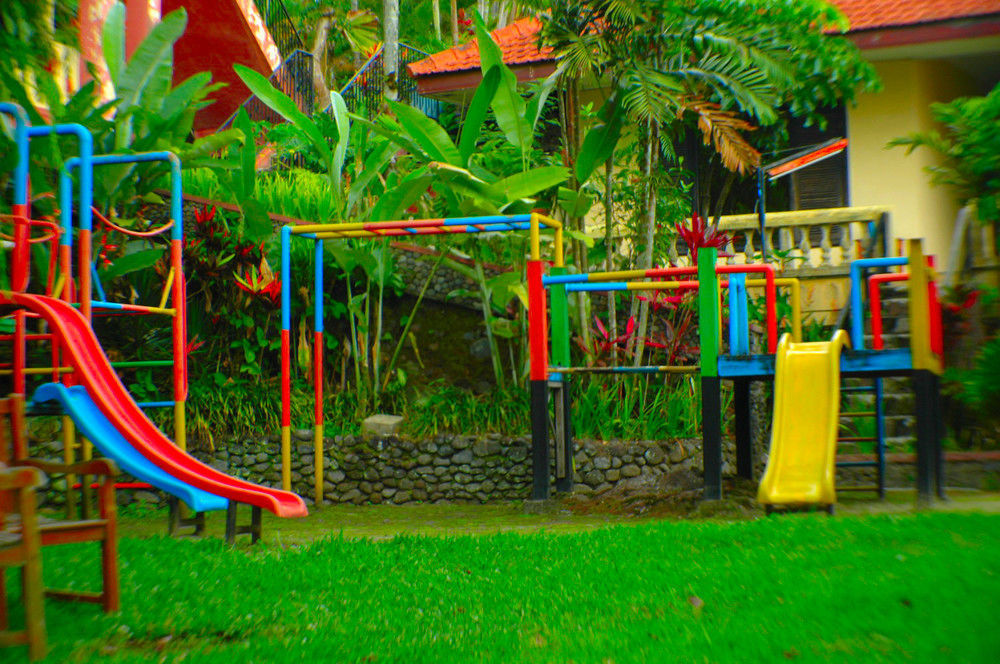 Foresta Inn Family Resort Prigen Exterior photo