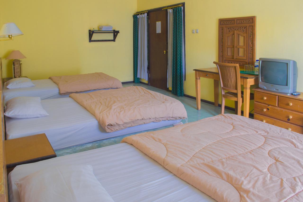 Foresta Inn Family Resort Prigen Exterior photo