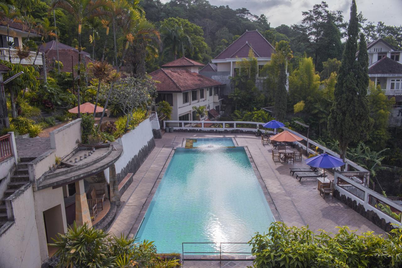 Foresta Inn Family Resort Prigen Exterior photo