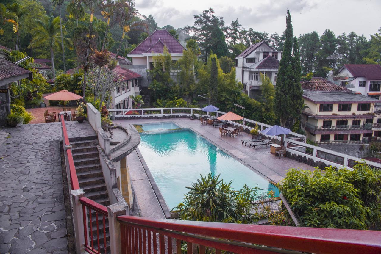 Foresta Inn Family Resort Prigen Exterior photo